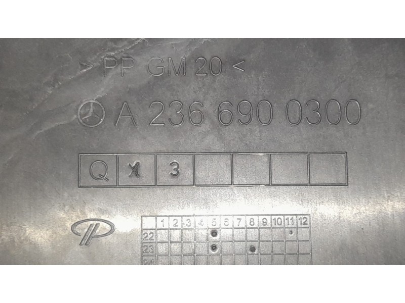 Recambio de cubrecarter para mercedes-benz cle cle 220d referencia OEM IAM A2366900300  
