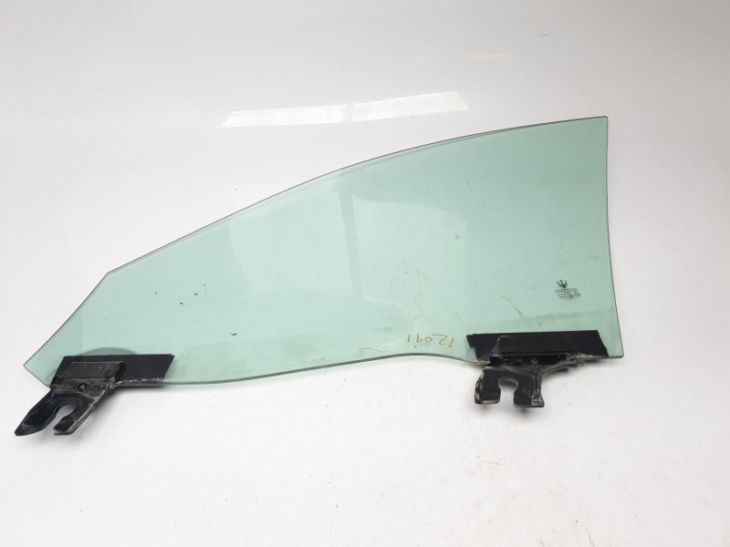 Recambio de luna delantera derecha para maserati ghibli iii (m157) 3.0 referencia OEM IAM 670101579  