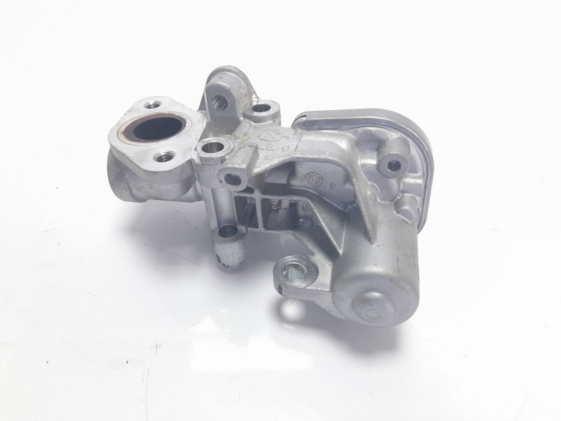 Recambio de valvula egr para kia stonic (ybcuv) concept referencia OEM IAM 2845008000  