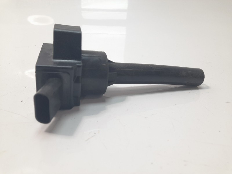 Recambio de bobina encendido para kia stonic (ybcuv) concept referencia OEM IAM 2730108000  