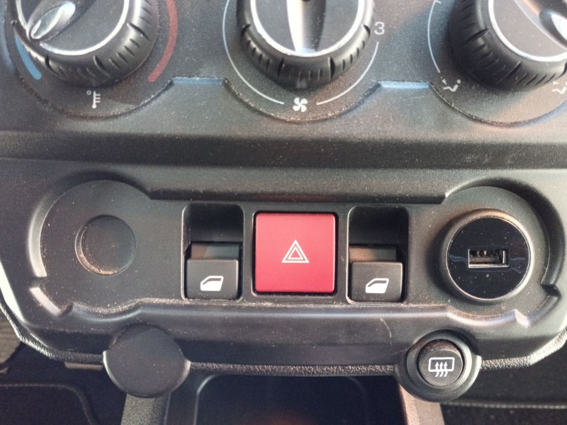 Recambio de mando elevalunas delantero derecho para aixam uv/51/af0a s9 referencia OEM IAM   