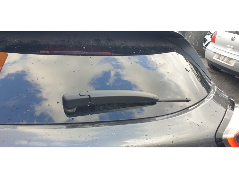 Recambio de brazo limpia trasero para ford puma hybrid titanium design referencia OEM IAM 2384085  