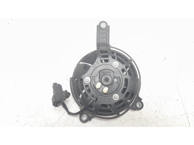 Recambio de electroventilador para honda africa twin referencia OEM IAM 19020MGSD31  