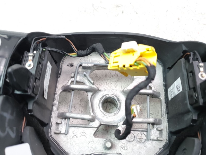 Recambio de volante para citroën c3 shine referencia OEM IAM 98164326ZD  