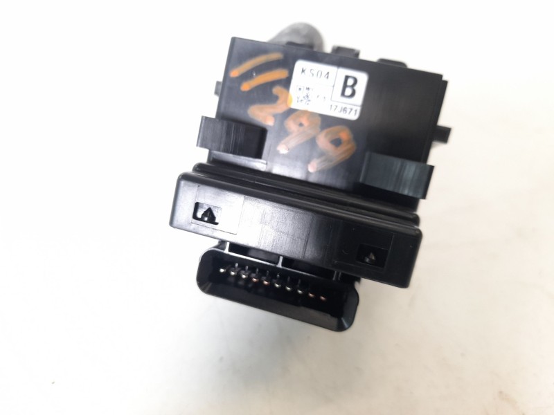 Recambio de mando limpia para mazda cx-5 2.0 cat referencia OEM IAM KS0417J671  