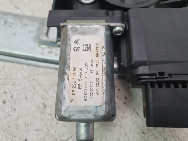 Recambio de elevalunas delantero izquierdo para citroën c3 shine referencia OEM IAM 9829511880  