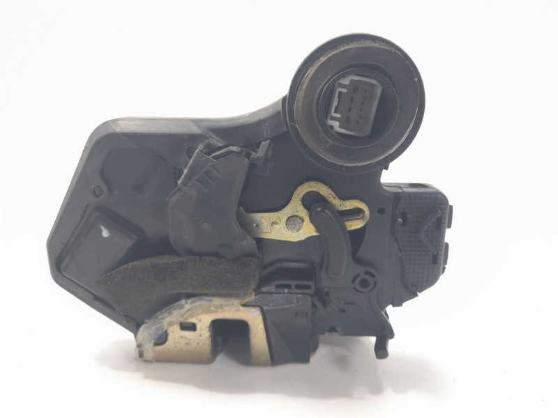 Recambio de cerradura puerta trasera izquierda para toyota land cruiser (j12) 3.0 turbodiesel referencia OEM IAM 6906060090  