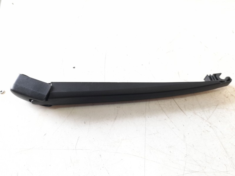 Recambio de brazo limpia trasero para mazda cx-5 2.0 cat referencia OEM IAM L20667421  