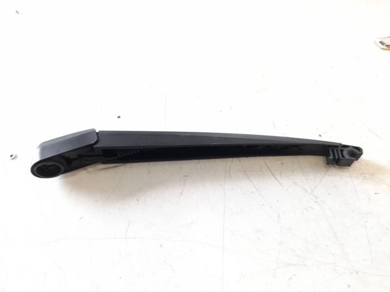 Recambio de brazo limpia trasero para mazda cx-5 2.0 cat referencia OEM IAM L20667421  