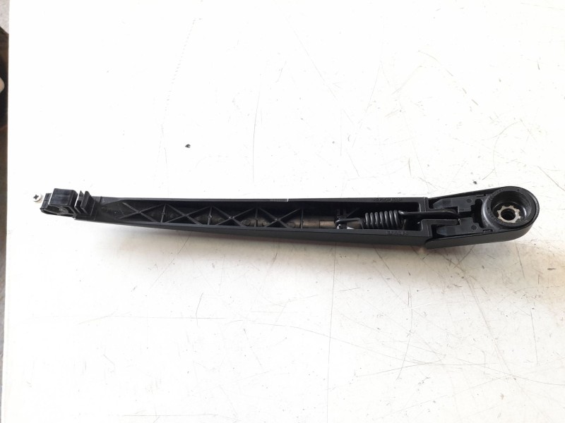 Recambio de brazo limpia trasero para mazda cx-5 2.0 cat referencia OEM IAM L20667421  