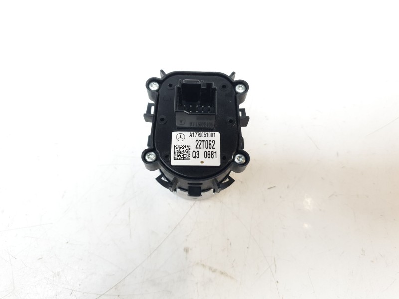 Recambio de conmutador de arranque para mercedes-benz clase glb (bm 247) 1.3 cat referencia OEM IAM 1779051001  