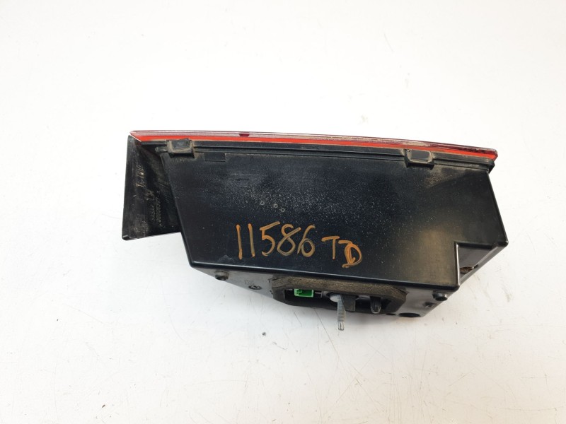 Recambio de piloto trasero izquierdo interior para jaguar e-pace 2.0 diesel cat referencia OEM IAM J9C313193CC  