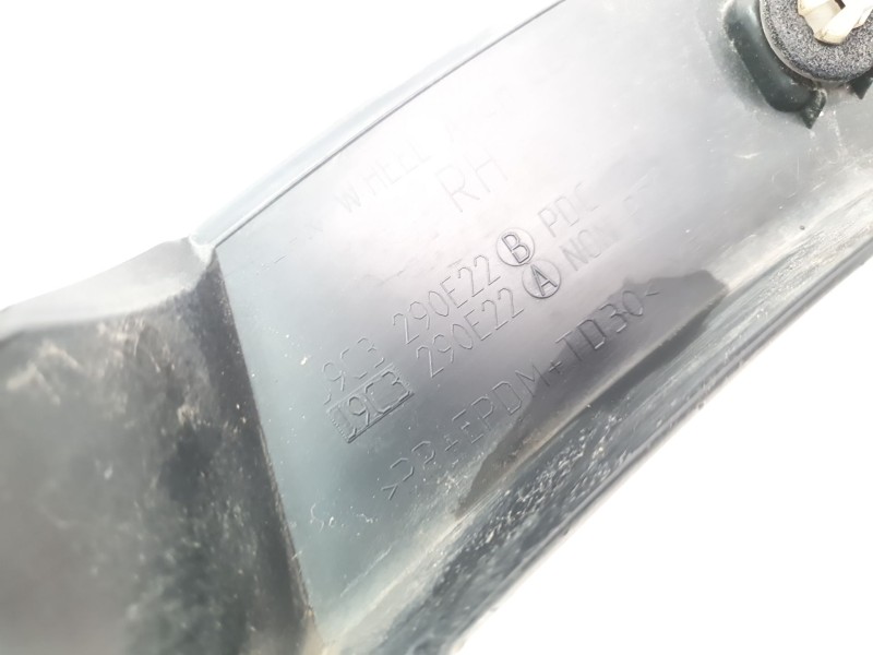 Recambio de aletin trasero derecho para jaguar e-pace 2.0 diesel cat referencia OEM IAM J9C3290E22  