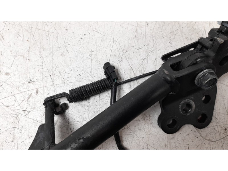 Recambio de caballete lateral para bmw f 800 r 800 r referencia OEM IAM 46537718133  