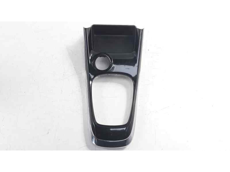 Recambio de moldura para nissan pulsar (c13) acenta referencia OEM IAM 969343ZL1A  