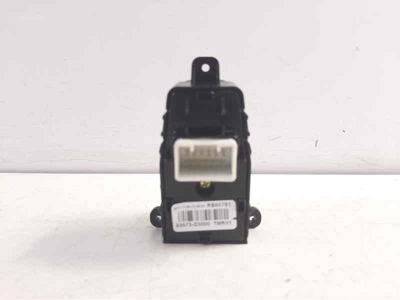 Recambio de mando retrovisor para hyundai tucson kosmo bluedrive 2wd referencia OEM IAM 93573D3000  