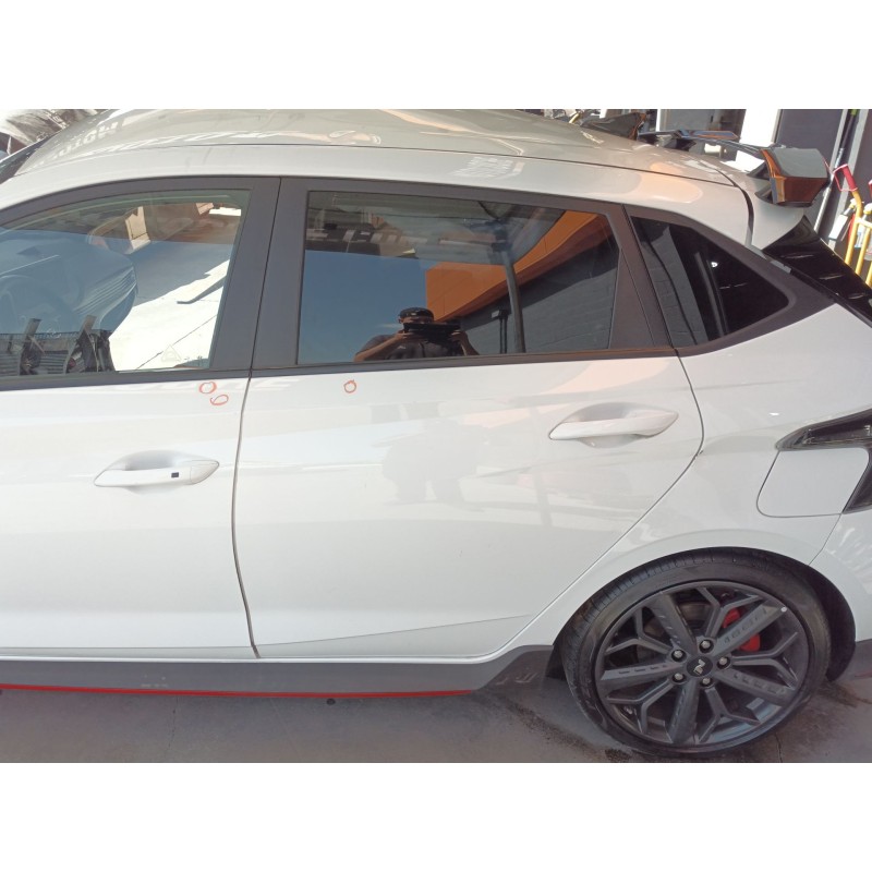 Recambio de puerta trasera izquierda para hyundai i20 iii (bc3, bi3) 1.6 t-gdi referencia OEM IAM   