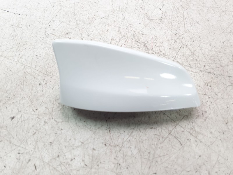 Recambio de antena para jaguar e-pace 2.0 diesel cat referencia OEM IAM FW9319C089DB  
