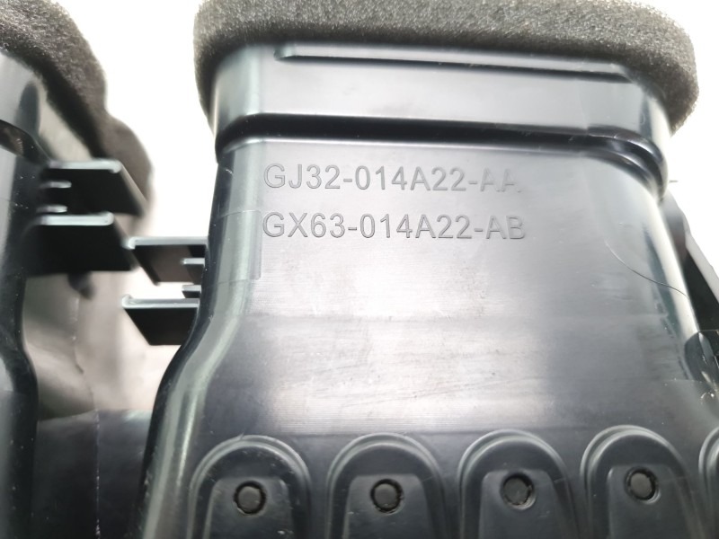 Recambio de rejilla aireadora para jaguar e-pace 2.0 diesel cat referencia OEM IAM GJ32014A22AA  