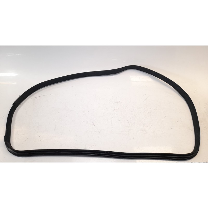 Recambio de gomas contorno puerta para mercedes-benz clase c (w204) lim. 2.1 cdi cat referencia OEM IAM A2046970151  