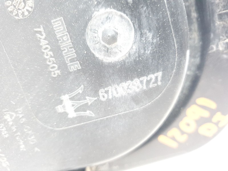 Recambio de caja filtro aire para maserati ghibli iii (m157) 3.0 referencia OEM IAM 670038727 72405505 