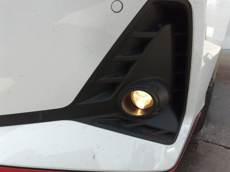 Recambio de faro antiniebla izquierdo para hyundai i20 iii (bc3, bi3) 1.6 t-gdi referencia OEM IAM   