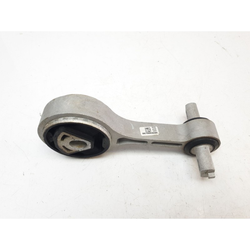 Recambio de soporte motor derecho para maserati ghibli iii (m157) 3.0 referencia OEM IAM 670003630  