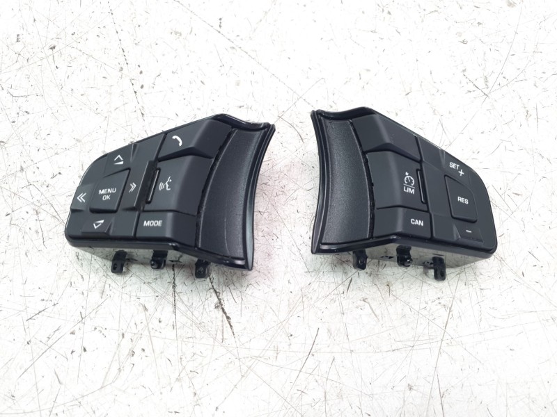 Recambio de mando volante para jaguar e-pace 2.0 diesel cat referencia OEM IAM GX5313D767FB  