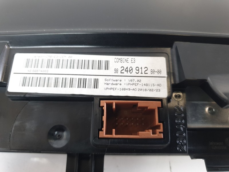 Recambio de cuadro instrumentos para citroën c4 cactus shine referencia OEM IAM 9824091280  