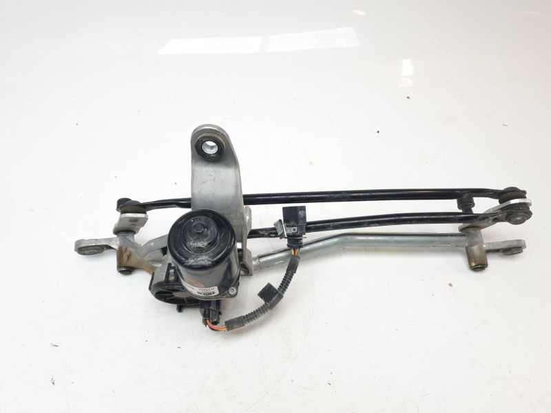 Recambio de motor limpia delantero para maserati ghibli iii (m157) 3.0 referencia OEM IAM 670105984  