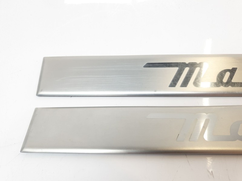 Recambio de moldura para maserati ghibli iii (m157) 3.0 referencia OEM IAM 670078580  