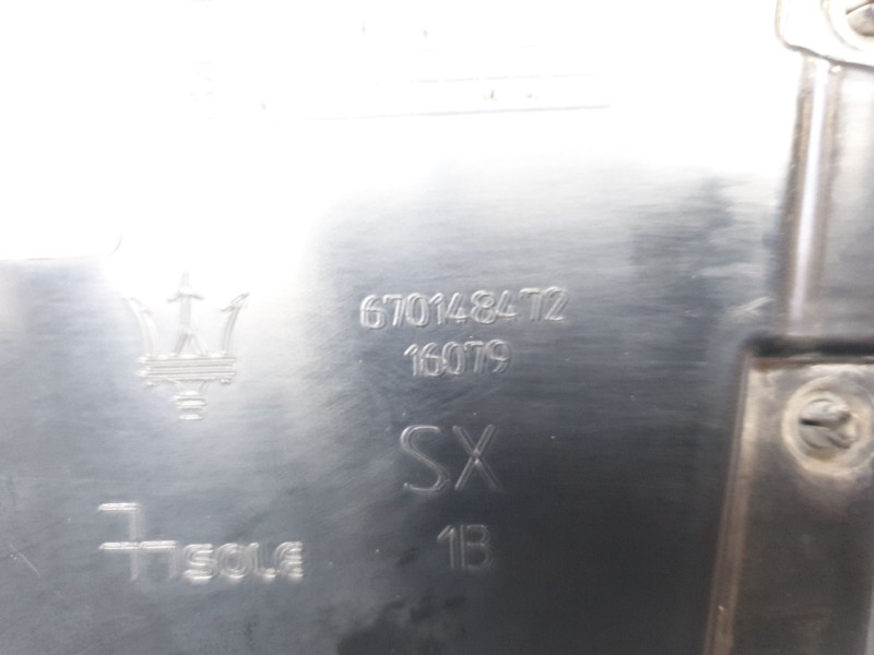 Recambio de moldura para maserati ghibli iii (m157) 3.0 referencia OEM IAM 670148472  