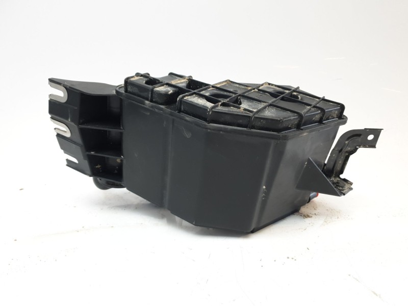 Recambio de filtro carbono activo para maserati ghibli iii (m157) 3.0 referencia OEM IAM 670036927  