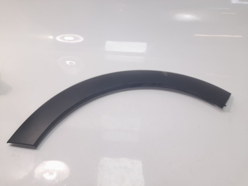 Recambio de aletin trasero izquierdo para citroën c3 shine referencia OEM IAM 9812088880  CI3281584 , 107076122