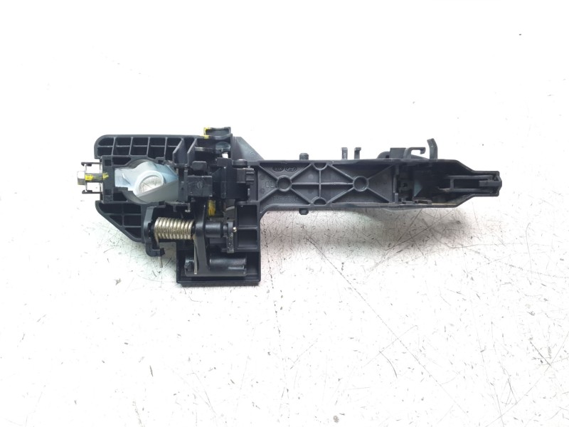 Recambio de maneta exterior delantera izquierda para kia sportage drive 4x2 referencia OEM IAM 82651F1010  