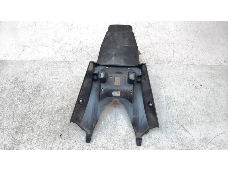 Recambio de portamatriculas para bmw f 850 gs f 850 adventure referencia OEM IAM 46628564642  