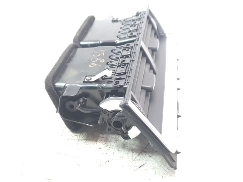 Recambio de rejilla aireadora para jaguar e-pace 2.0 diesel cat referencia OEM IAM J9C3014L21AD  