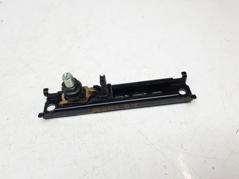 Recambio de cinturon seguridad delantero izquierdo para maserati ghibli iii (m157) 3.0 referencia OEM IAM 670001425  