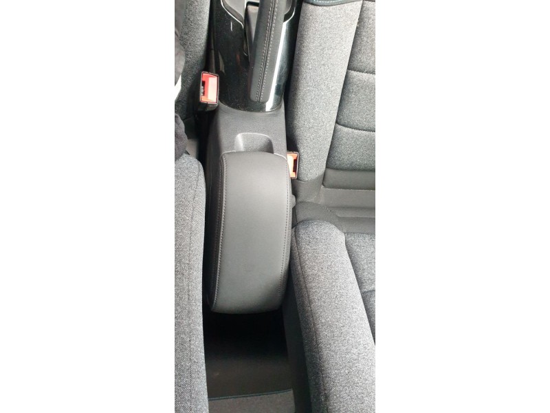 Recambio de apoyabrazos central para citroen c4 cactus shine referencia OEM IAM 16351320ZD  
