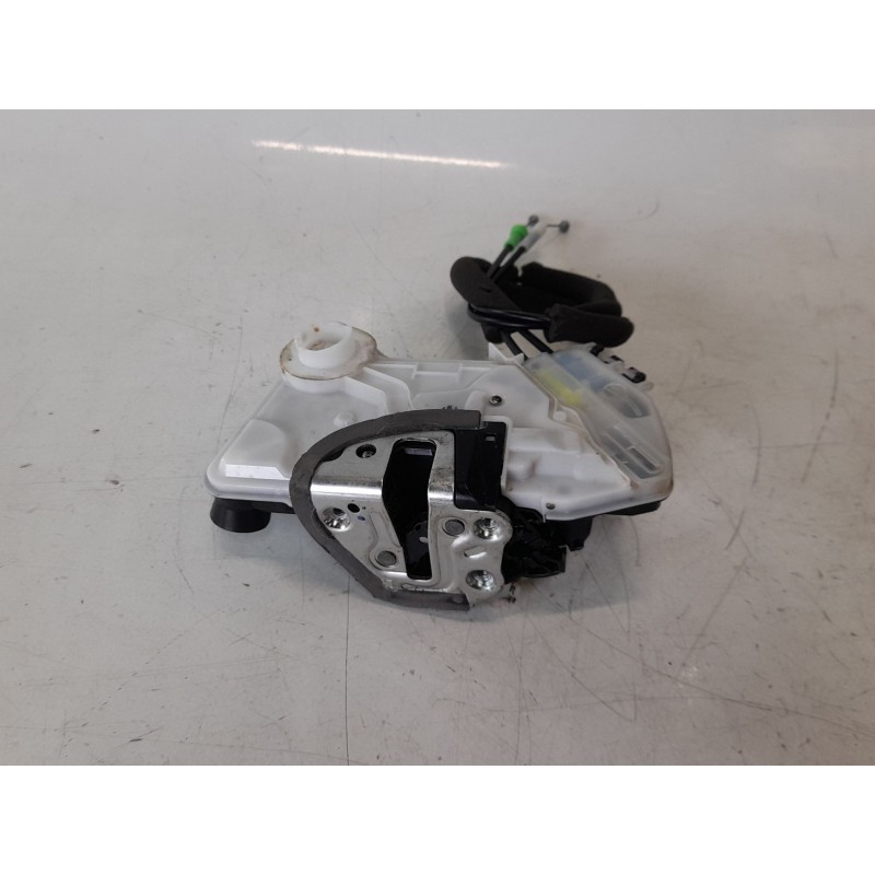 Recambio de cerradura puerta delantera izquierda para toyota c-hr (_x1_) 1.8 hybrid (zyx10_, zyx11_) referencia OEM IAM 69040F40