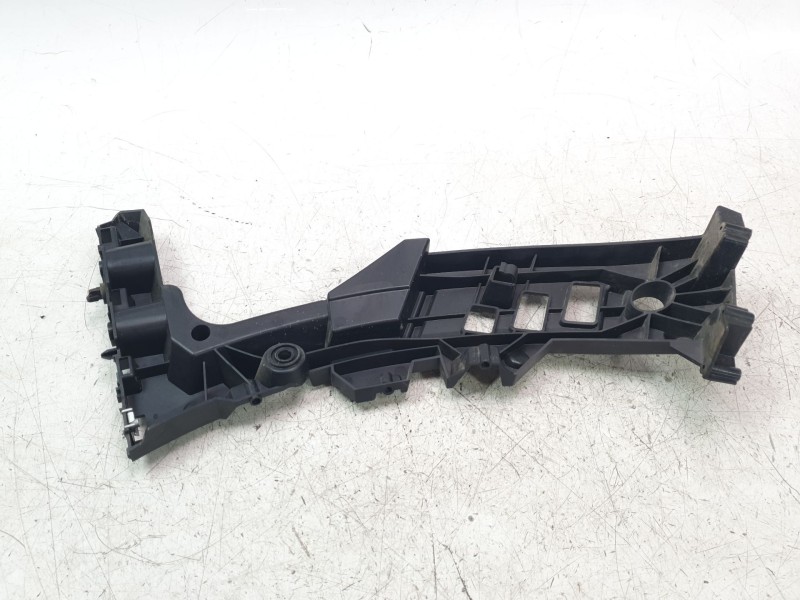 Recambio de soporte paragolpes trasero para opel astra 5p elegance referencia OEM IAM 9839851880  