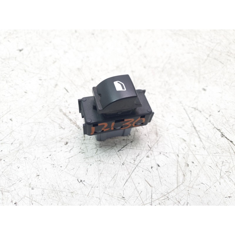 Recambio de mando elevalunas delantero derecho para opel combo e tour / life (k9) 1.5 referencia OEM IAM 98015307ZD  