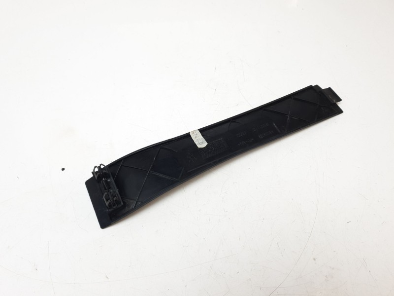 Recambio de moldura para maserati ghibli iii (m157) 3.0 referencia OEM IAM 670011107  