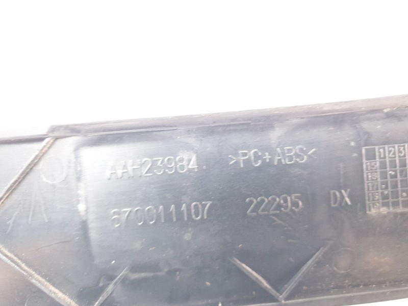 Recambio de moldura para maserati ghibli iii (m157) 3.0 referencia OEM IAM 670011107  