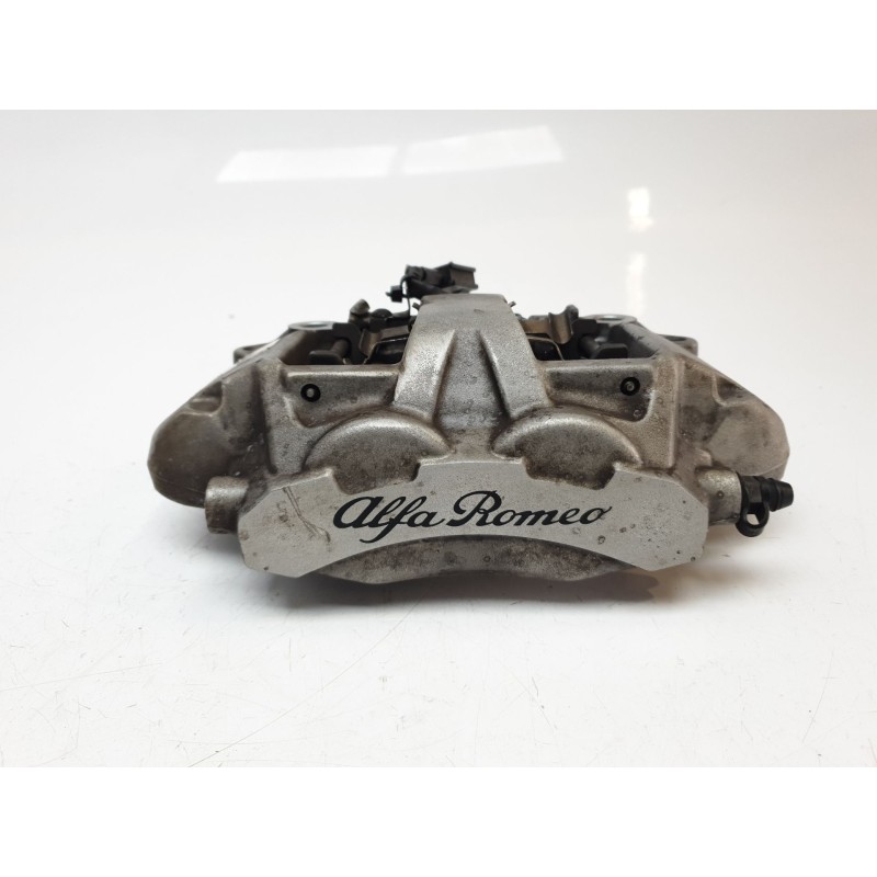 Recambio de pinza de freno delantera derecha para alfa romeo giulia (952) 2.2 jtdm cat referencia OEM IAM   