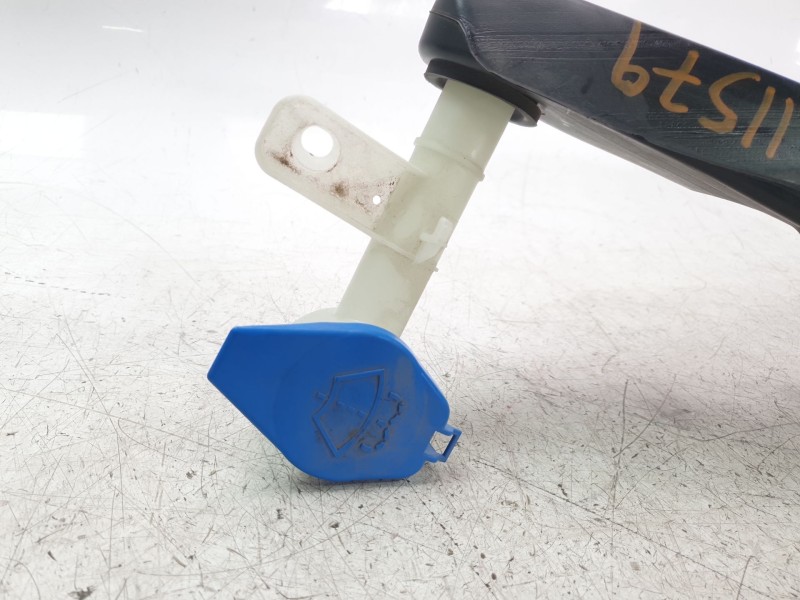 Recambio de deposito limpia para opel astra 5p elegance referencia OEM IAM 9843214980  