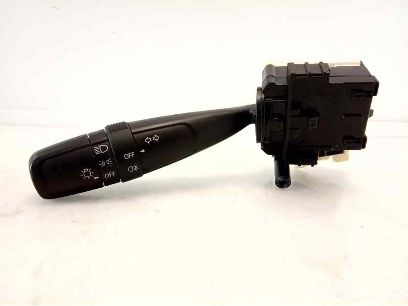 Recambio de mando intermitentes para suzuki celerio 1.0 12v cat referencia OEM IAM 173744  