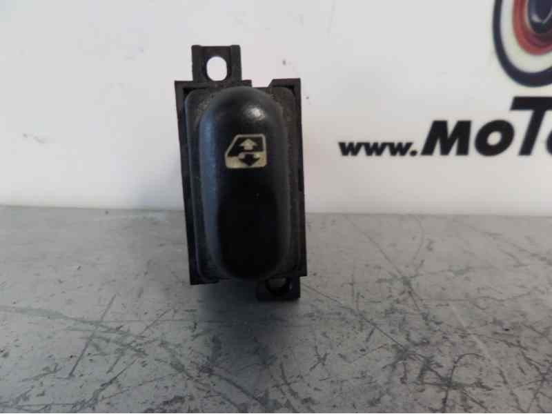 Recambio de mando elevalunas trasero derecho para renault laguna (b56) 2.0 rt (b56c/h/l) referencia OEM IAM   