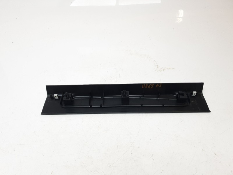 Recambio de moldura para alfa romeo giulia (952) 2.2 jtdm cat referencia OEM IAM 156107575  