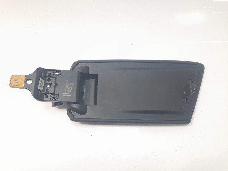 Recambio de apoyabrazos central para alfa romeo giulia (952) 2.2 jtdm cat referencia OEM IAM 156132366  